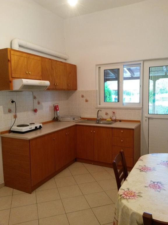 Drakopanagiotaki Rooms Agios Andreas  Стая снимка